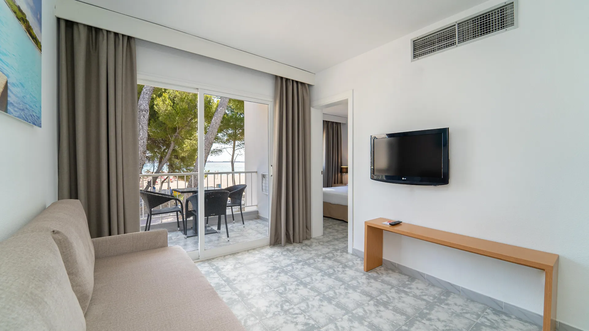 Ferrer Lime Playa De Alcudia公寓